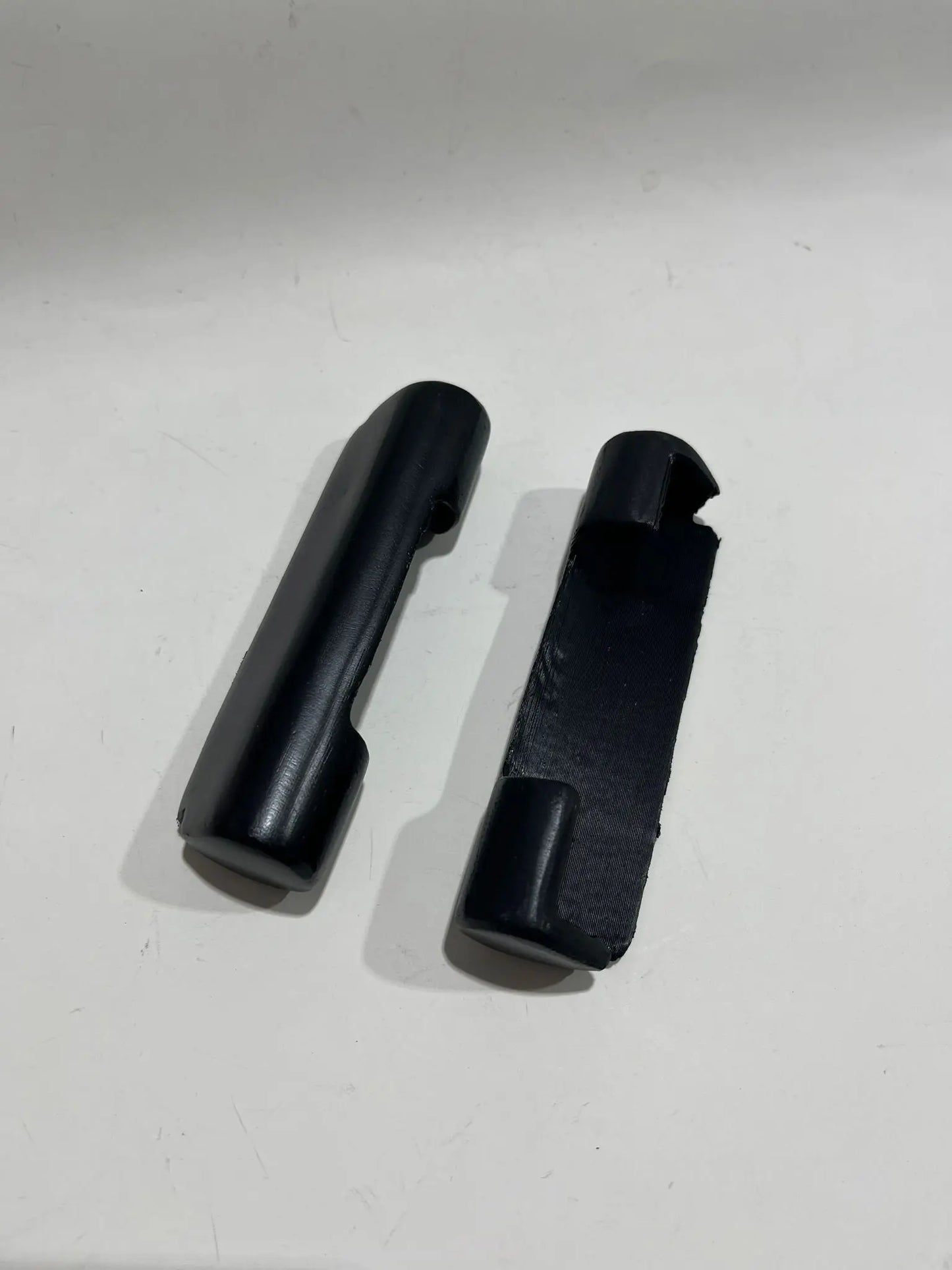 Couvercle de charnière pour porte arrière. L'atelier 3D