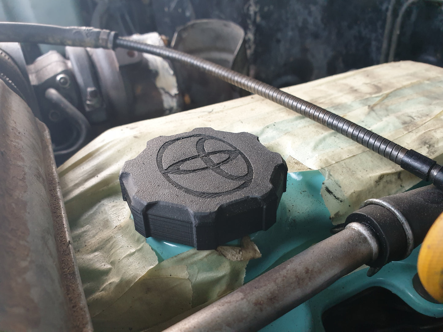 Bouchon de remplissage d'huile moteur Toyota 2L-T imprimé en 3D