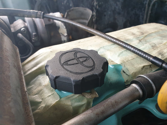 Bouchon de remplissage d'huile moteur Toyota 2L-T imprimé en 3D