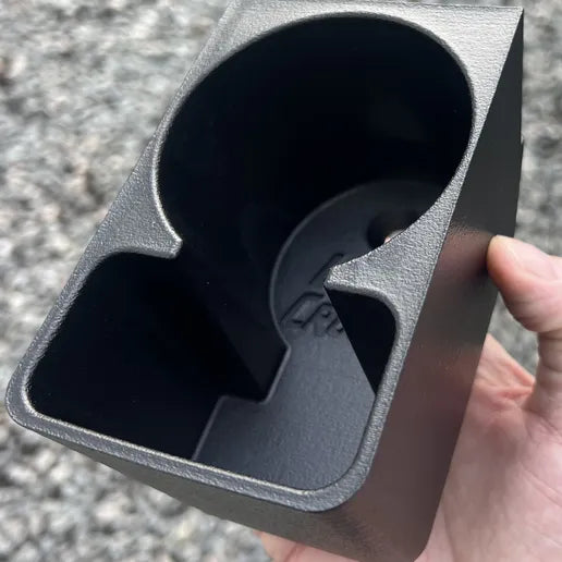 Détail porte gobelet console centrale Toyota Land Cruiser 80 ouverture fixation pièce intérieure imprimée en 3D compatible HDJ80 HZJ80