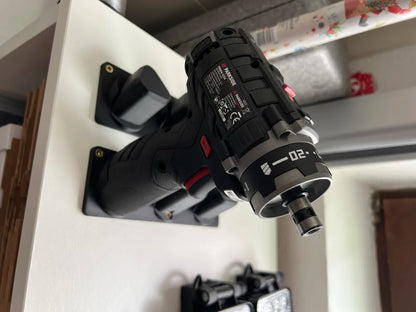 Perceuse-visseuse Parkside 12V fixée sur le support mural imprimé 3D
